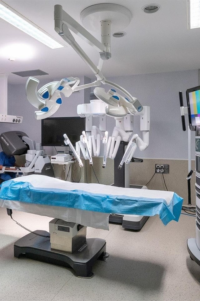 La importancia de contar con tres robots quirúrgicos