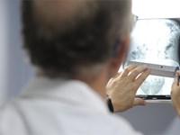 Si necesito una ostomía por cáncer de recto, ¿será temporal o permanente?